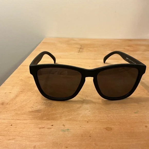 GOODR A GINGER’S SOUL 2A2 BLACK MATTE SUNGLASSES - Picture 1 of 4